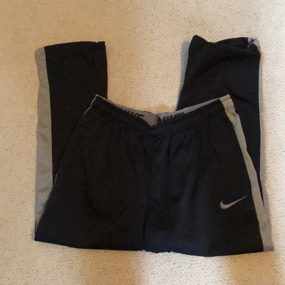 Nike therma fit sweats